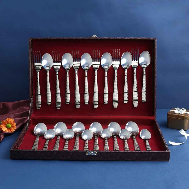 Roma Stainless Steel Cutlery Set of 24 pcs - Image 5