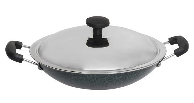 MINOLTA Storm Premium Non-Stick Aluminium Appachatty, Appam Pan-205mm, Thick 3mm