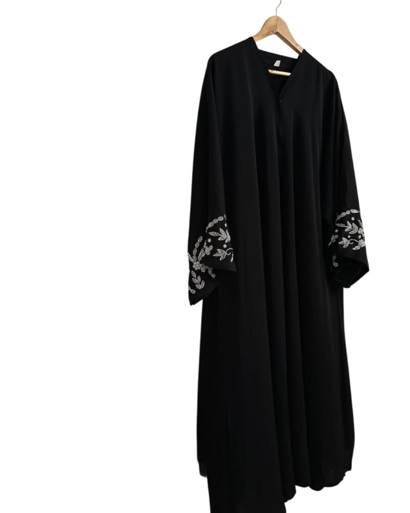 Stylish Embroidered Black Burqa for Women, Dubai Style - Image 4