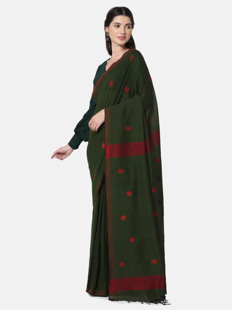 THE WEAVE TRAVELLER Handloom Green Cotton Jamdani Saree With Attached Unstitiched Blouse - Image 5