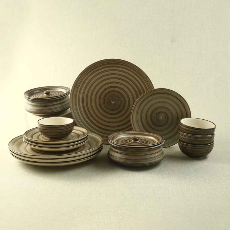 Teramo Brown Dinner Set of 14 - Image 5