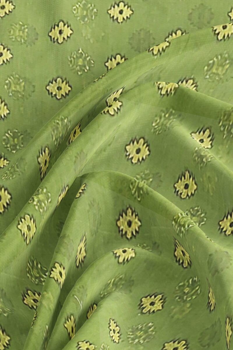 Saree Niketan Women's Traditional Bengal Cotton Silk Dhakai Jamdani Saree. (Green) - Image 2