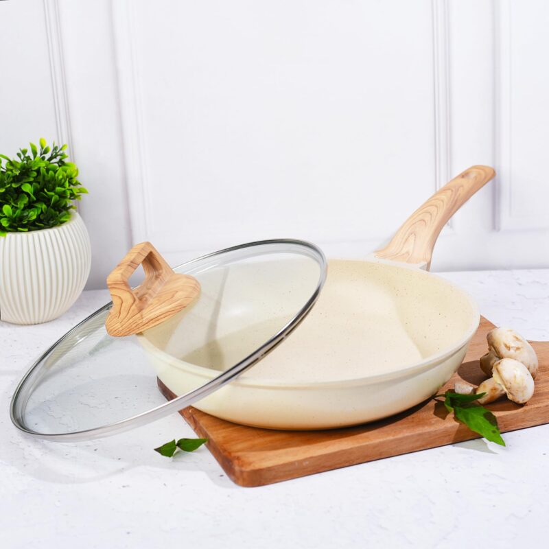 HomeEssentials Non Stick Maifan Stone Frying Pan - Fry Pan with Lid & Wooden Handle/Pre Seasoned 5 Layer Maifan Medical Stone Pan/All Gas & Induction Compatible/Chemical Coating Free,2.2 Litre