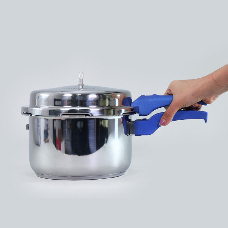 Nigella Pressure Cooker 3 Litres, Blue – Lid Handle - Image 5