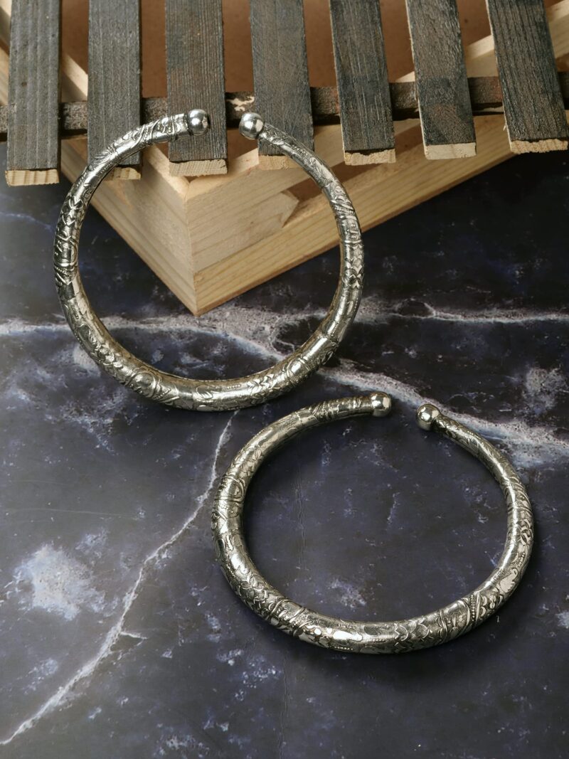 SARAF RS JEWELLERY Set Of 2 - Oxidized Anklet Kada for Women & Girls - Image 6