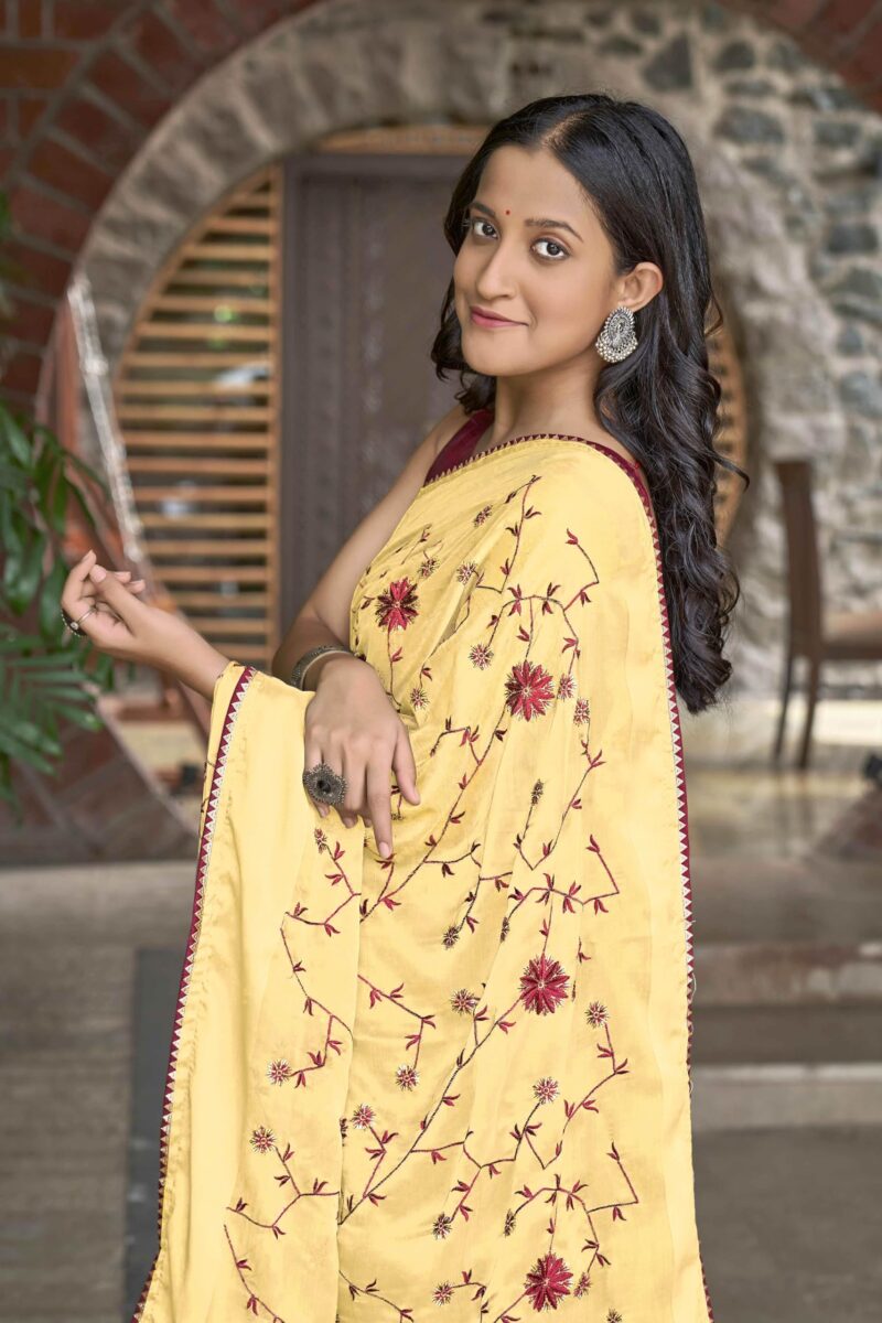 MANOHARI Yellow Poly Georgette Sequence And Embroidery Saree With Blouse Piece_Mn1923 - Women - Image 3