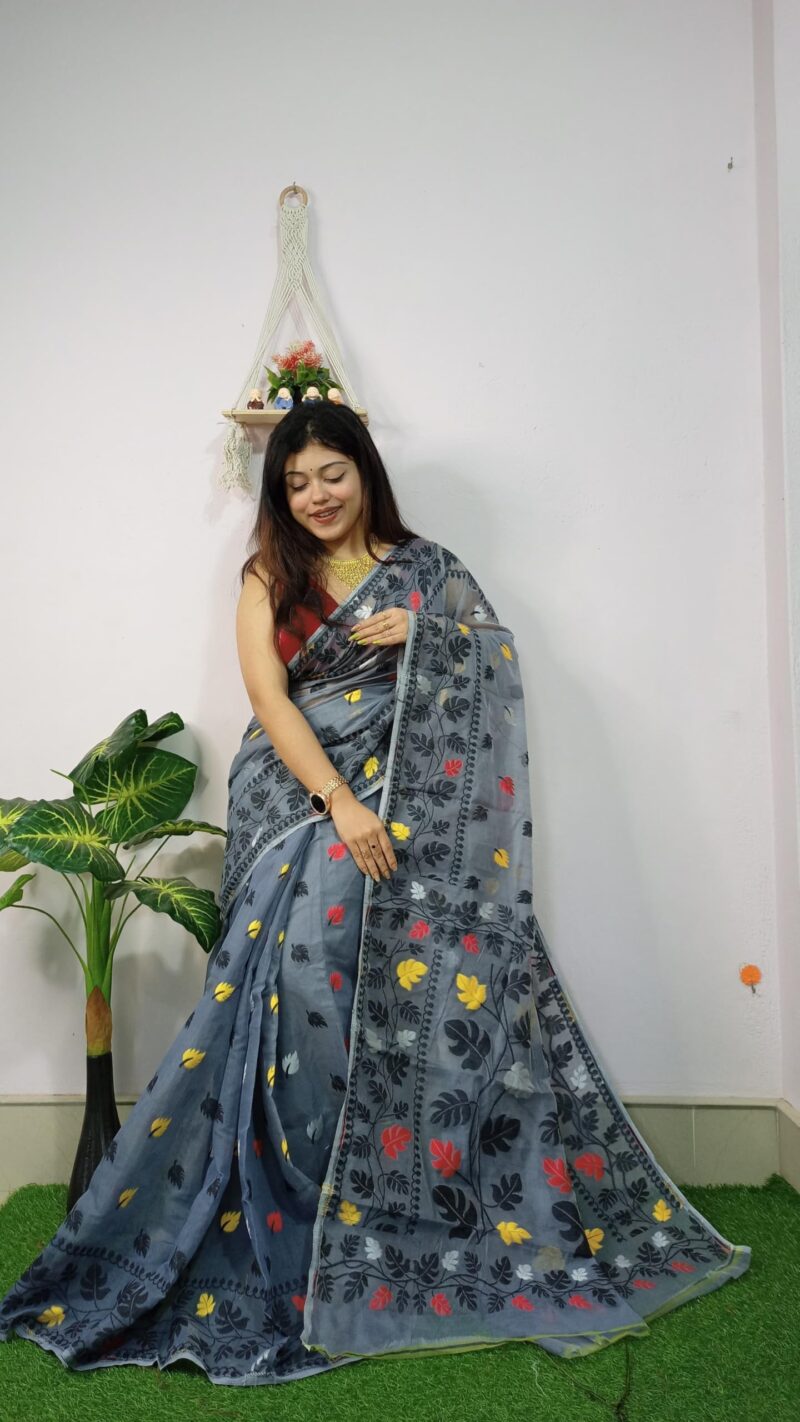 Rnn Saree Bonolata Soft Cotton Silk Dhakai Jamdani Saree without Blouse (Grey & Black) - Image 5