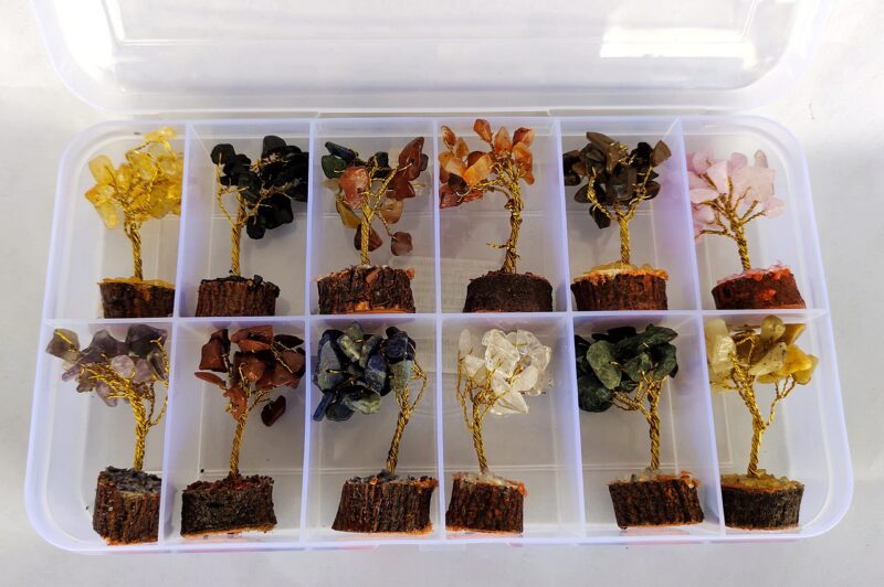 Rocksmins Baby Money Tree Set of 12 Natural Small Size Stone Mini Crystal Trees with Different Gemstones for Good Luck Office and Home Decore Wealth Vastu Prosperity Decoration Original Gemstone - Image 5