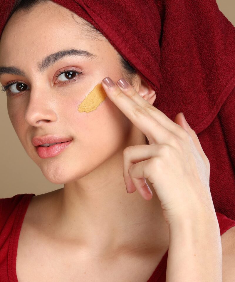 Olifair Pearls Saffron Night Cream for Men and Women,Skin Whitening and Dark Spot Removal-25 g (Pack of 1) - Image 2