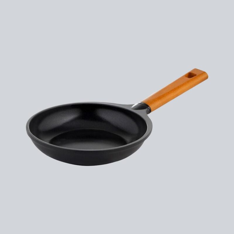 Caesar Non-Stick Fry Pan 26cm | Ideal for Saute / Frying | German Beechwood Handle | Gas & Induction Friendly | PFOA Free | 5 Year Warranty | Black - Image 8