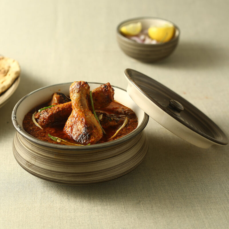 Teramo Brown Serving Handi Small 1 pc - Image 3