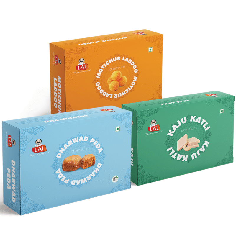 Motichur Laddoo, Dharwad peda and kaju katli - Image 4