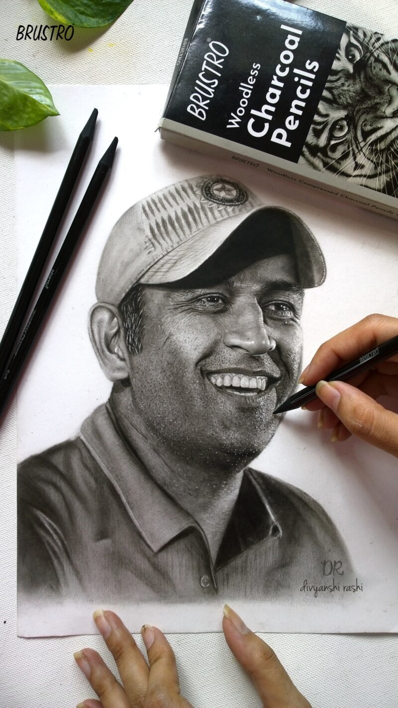 Brustro Woodless Charcoal Pencil Set of 6 (3 Soft, 2 Medium, 1 Hard) - Image 3