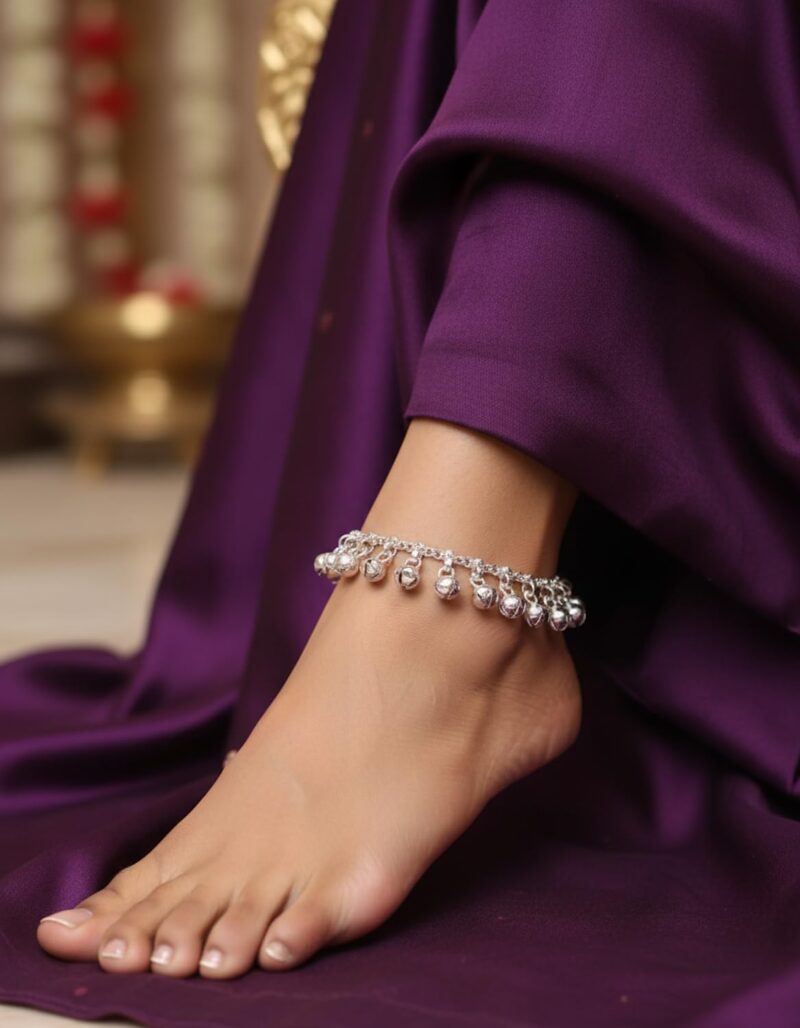 FreshVibes Stylish Silver Payal Anklet with Ghungroo for Women | 10 Inches Length | Fancy Chain Design Painjan