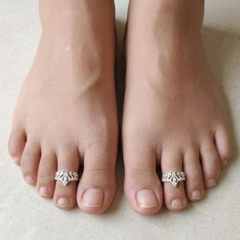 Parnika Exquisite Crown Design Silver Toe Rings in Pure 92.5 Sterling Silver for Women | Chandi Bichiya | With Certificate of Authenticity | Metti | (CZ) - Image 2