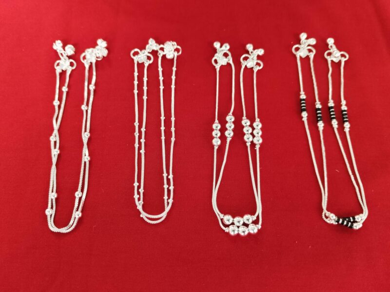 curesta 4-Pair Anklet Combo for Women – Trendy Silver & Black Payal Set | Stylish Dailywear & Ethnic Anklets | Traditional Foot Jewelry for Girls & Ladies - Image 6
