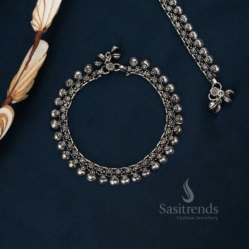 Sasitrends Oxidised Silver Floral Payal Traditional Antique Anklet with Ghungroo Charm for Women - Image 3