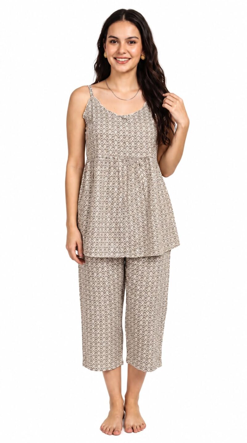 Evolove x Venus Rayon Slub Floral Capri Pajama Set for Women | V-Neck Short Sleeve Top & Capri Pants | Night Suit, Grey, M