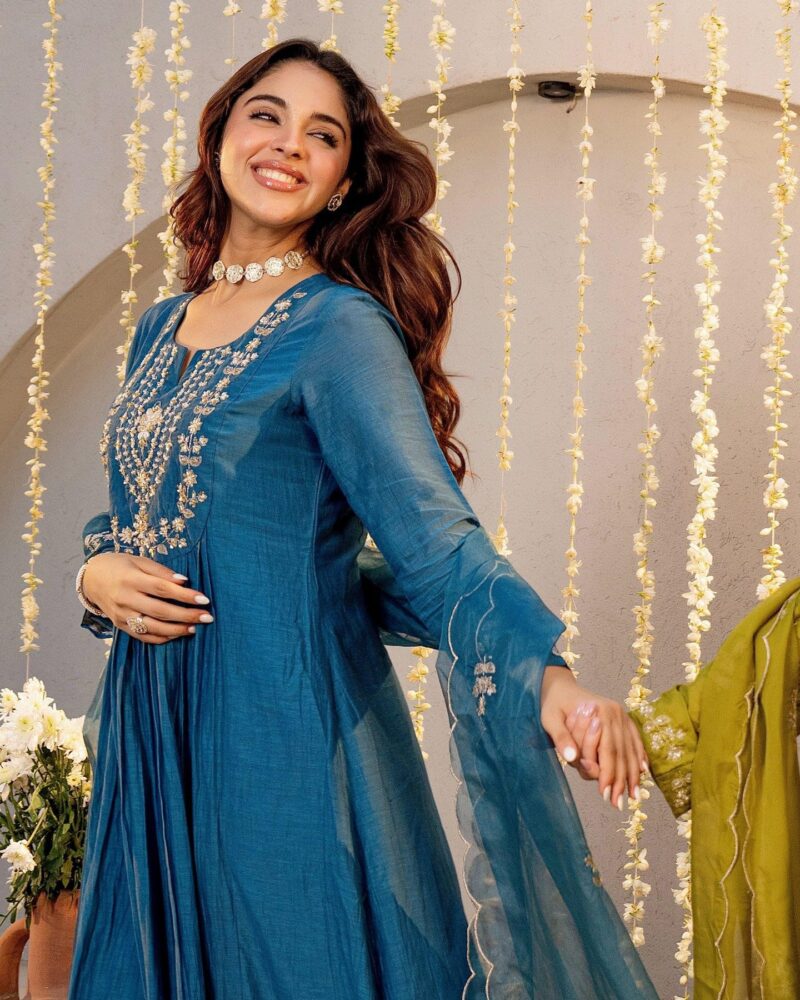 Nermosa Women Embroidery Solid A-Line Kurta and Pant Set with Dupatta (IN, Alpha, L, Morepeach) - Image 4
