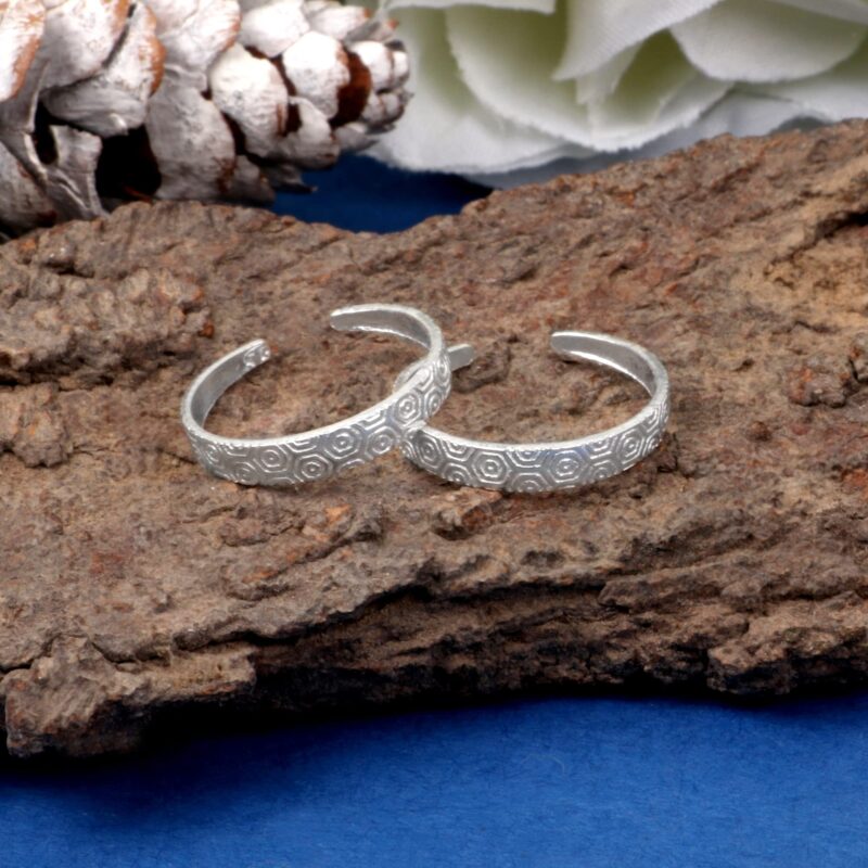 Silver Chest Silver Toe Rings for Women Silver 925 - Elegant And Comfortable 3D Self Design Simple Toe Ring Silver Bands For Girls - Image 5