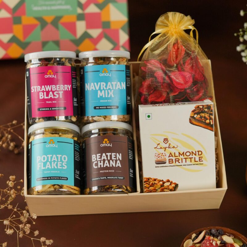 Omay Foods 6 Pcs Wonderful Delights Food Hamper | Healthy Snack Gift Hamper | Assorted Snacks, Chocolates & Potpourri | Corporate Gift for Clients & Employees | Gift Hamper for Friends & Family