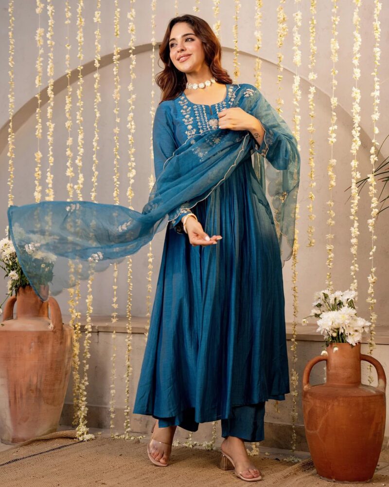 Nermosa Women Embroidery Solid A-Line Kurta and Pant Set with Dupatta (IN, Alpha, L, Morepeach) - Image 7