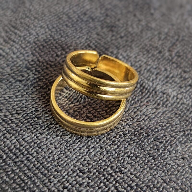 Traditional Panchaloha/impon/five metal Toe Rings for Women, Adjustable Metal Design, Gold-Toned for daily use - Image 2